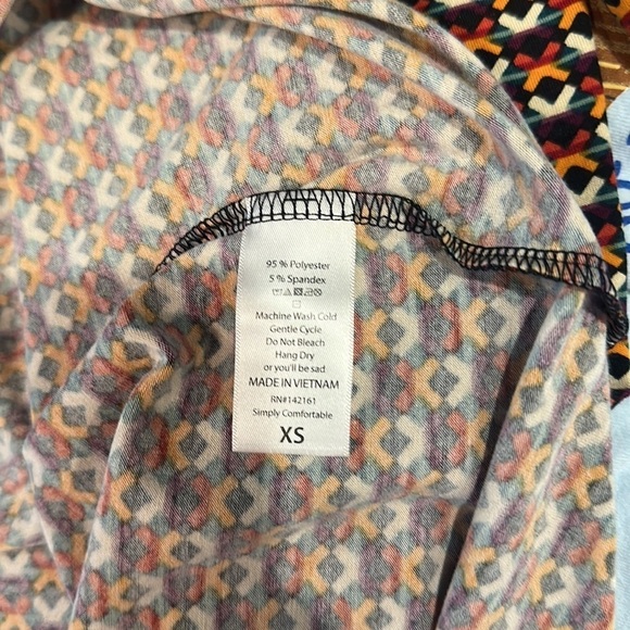 NWT LulaRoe oversized short sleeve shirt size XS women’s - Picture 7 of 7